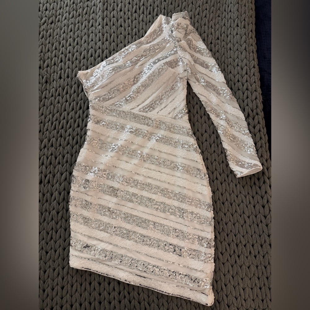 Guess Silver and Cream One-Shoulder Dress